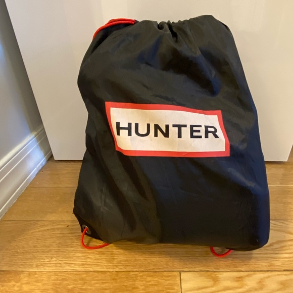 HUNTER Navy Tall Rain Boots with Fleece Socks, Bag - Picture 7 of 15